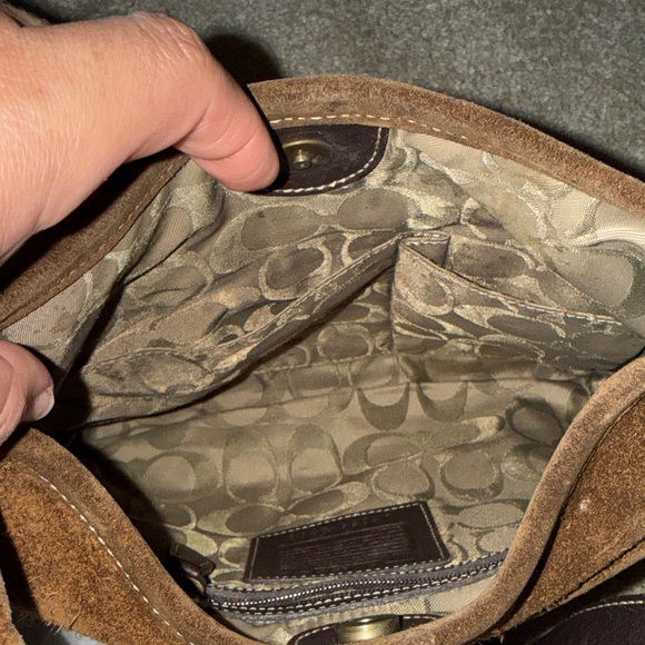 Coach Brown Suede Hobo Vintage 90s Shoulder Bag - Picture 4 of 7
